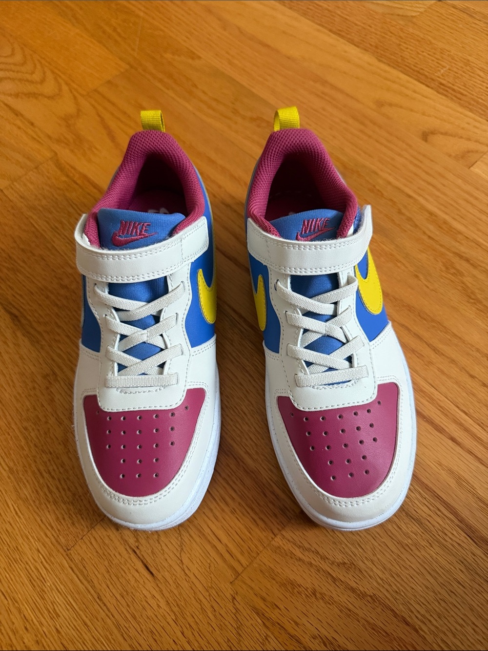 Nike Kids Low Top Sneakers - White/Blue/Yellow/Purple